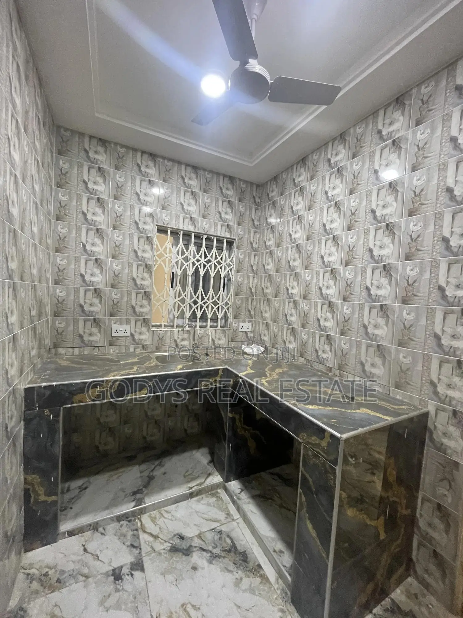 1bdrm Apartment in Adade, Kasoa for rent