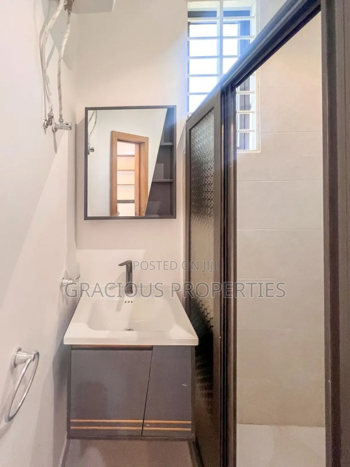 2bdrm House in Gracious Properties, East Legon for rent