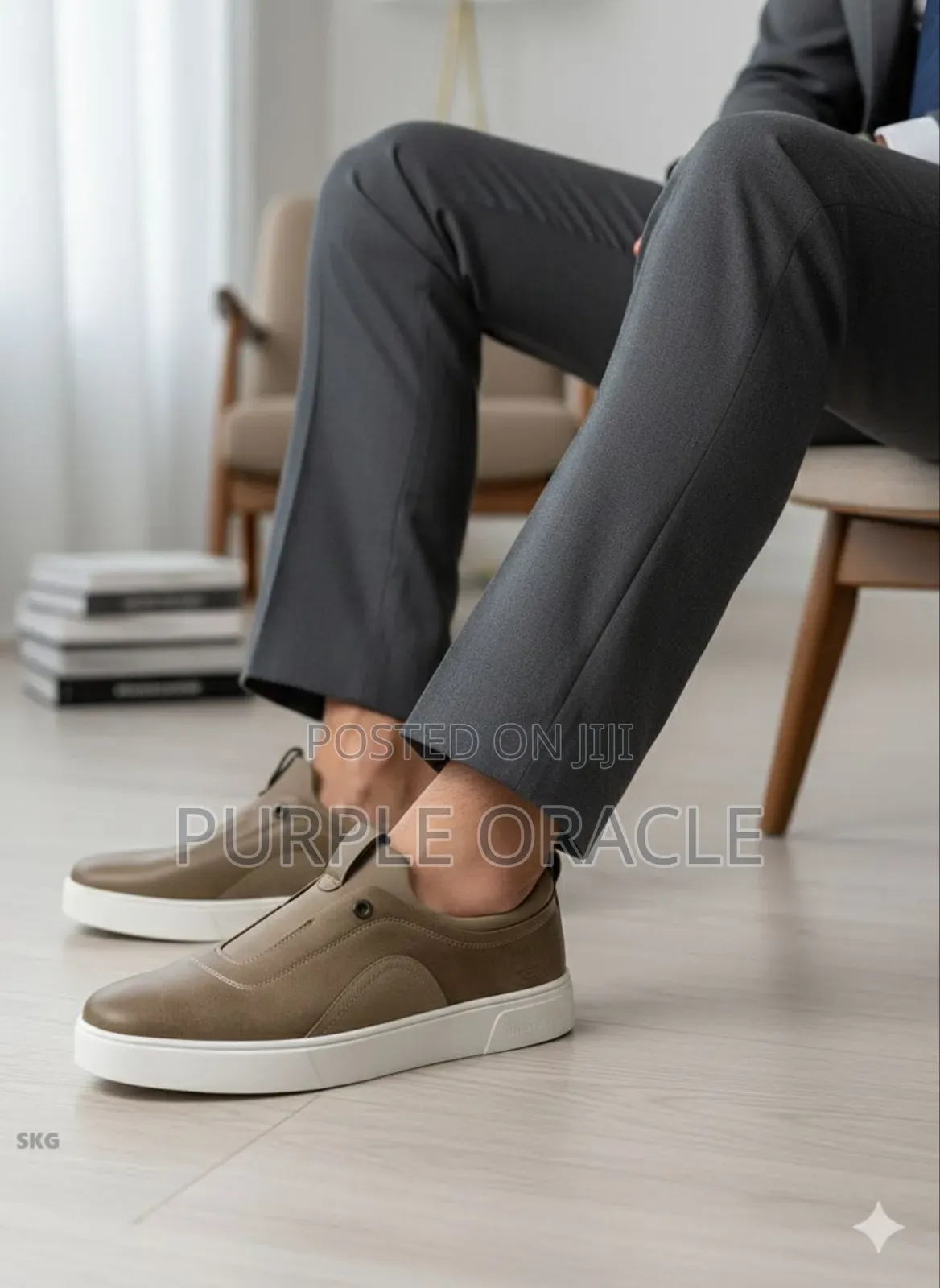 Comfortable Men's Slip-on Sneakers .