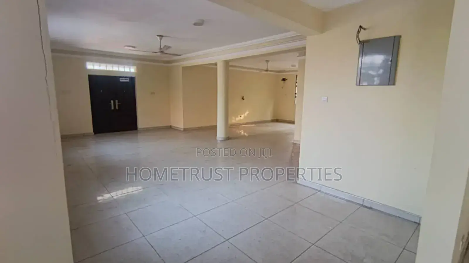 10bdrm Apartment in Kwabenya for sale