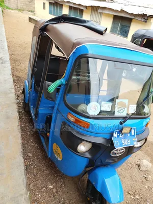 Bajaj RE 2022 Blue
