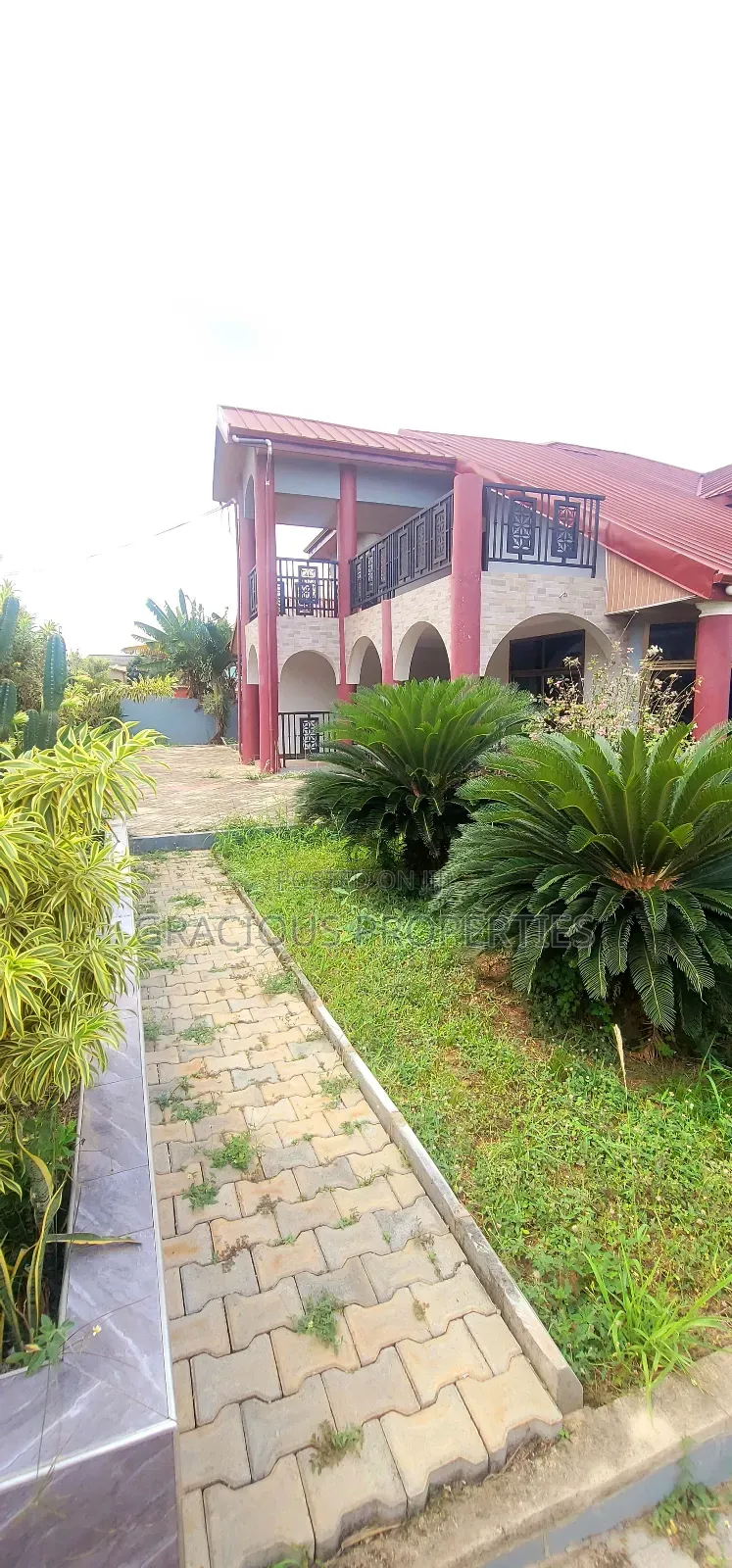 5bdrm Duplex in Gracious Properties, Weija for rent