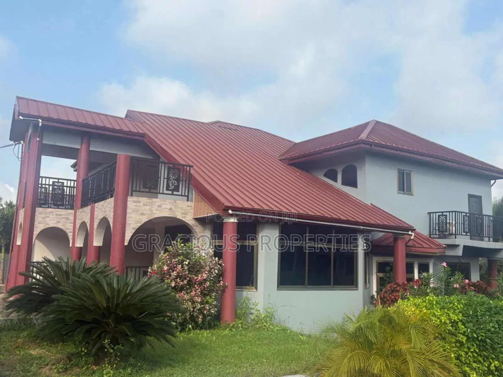 5bdrm Duplex in Gracious Properties, Weija for rent