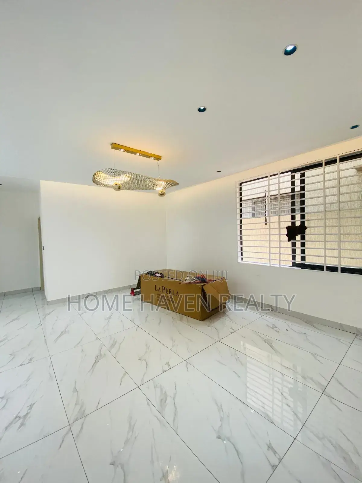 4bdrm House in East Legon Ogbojo, American House for sale