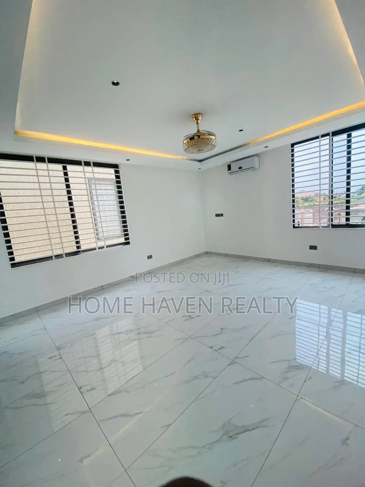 4bdrm House in East Legon Ogbojo, American House for sale