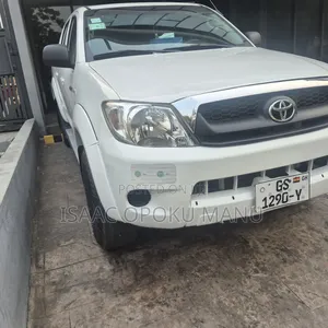 Toyota Hilux 2007 White