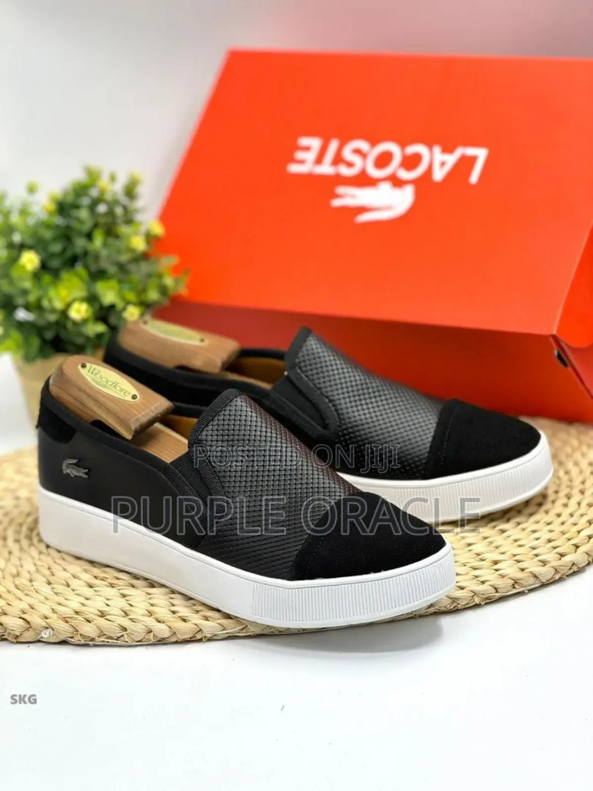 Lacoste Gazon Leather Slip-on Loafers In Black.