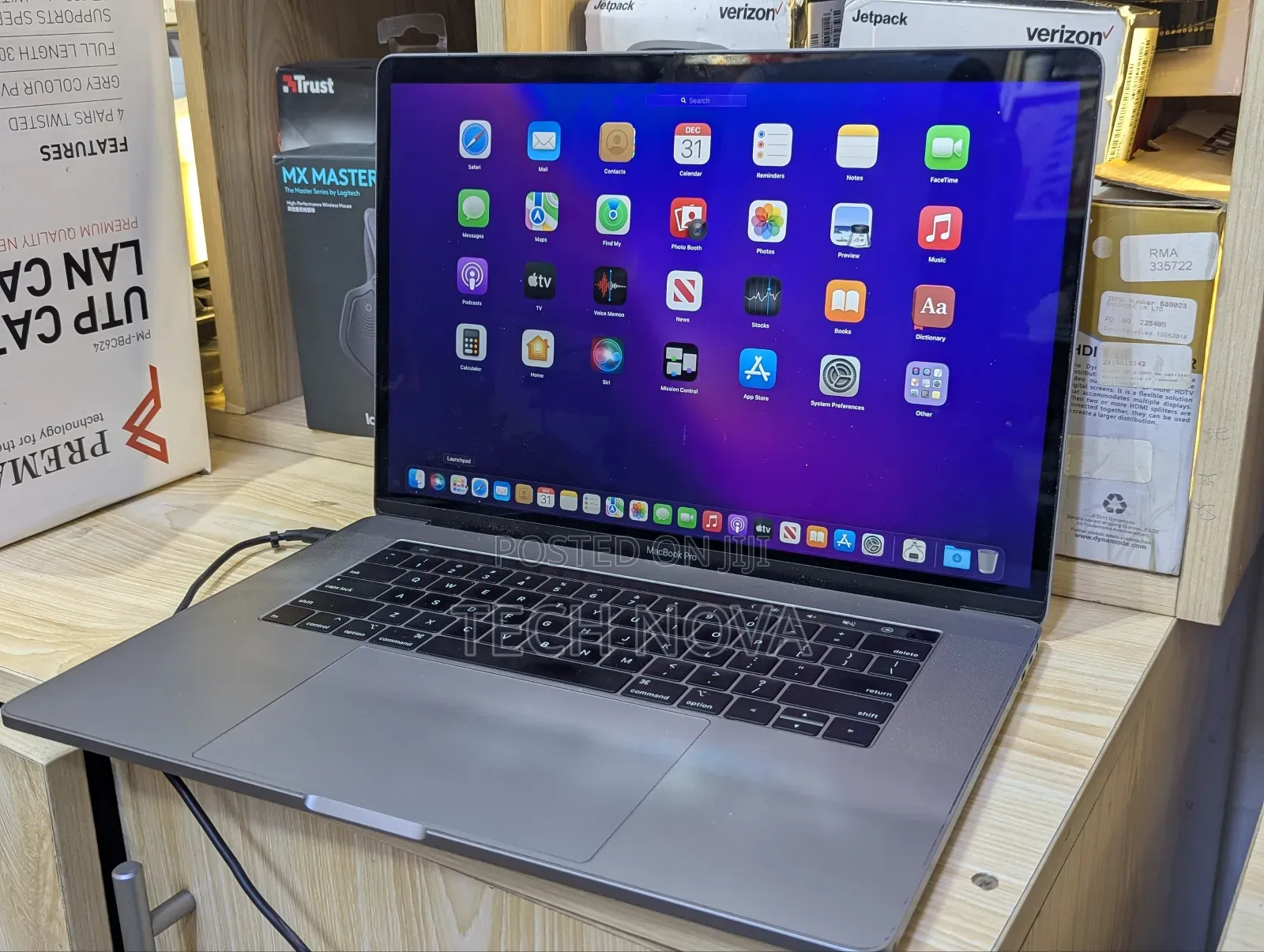 Laptop Apple MacBook Pro 2018 16GB Intel Core i7 SSD 512GB