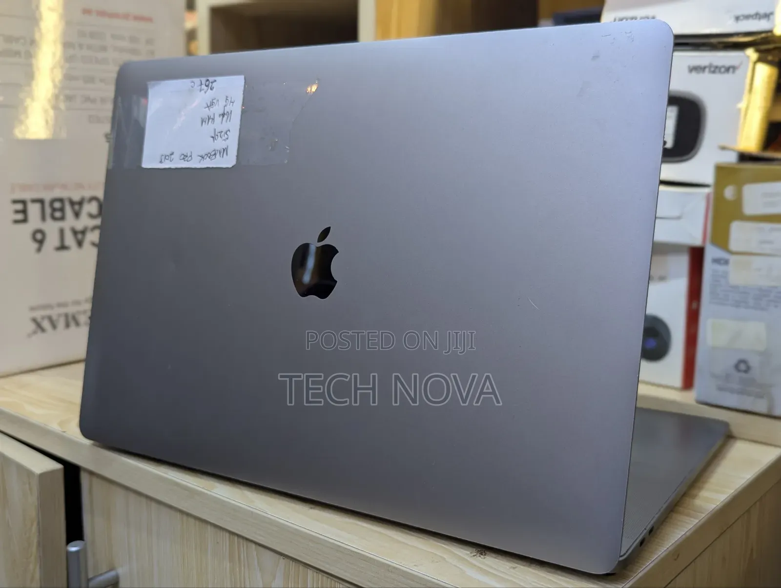 Laptop Apple MacBook Pro 2018 16GB Intel Core i7 SSD 512GB