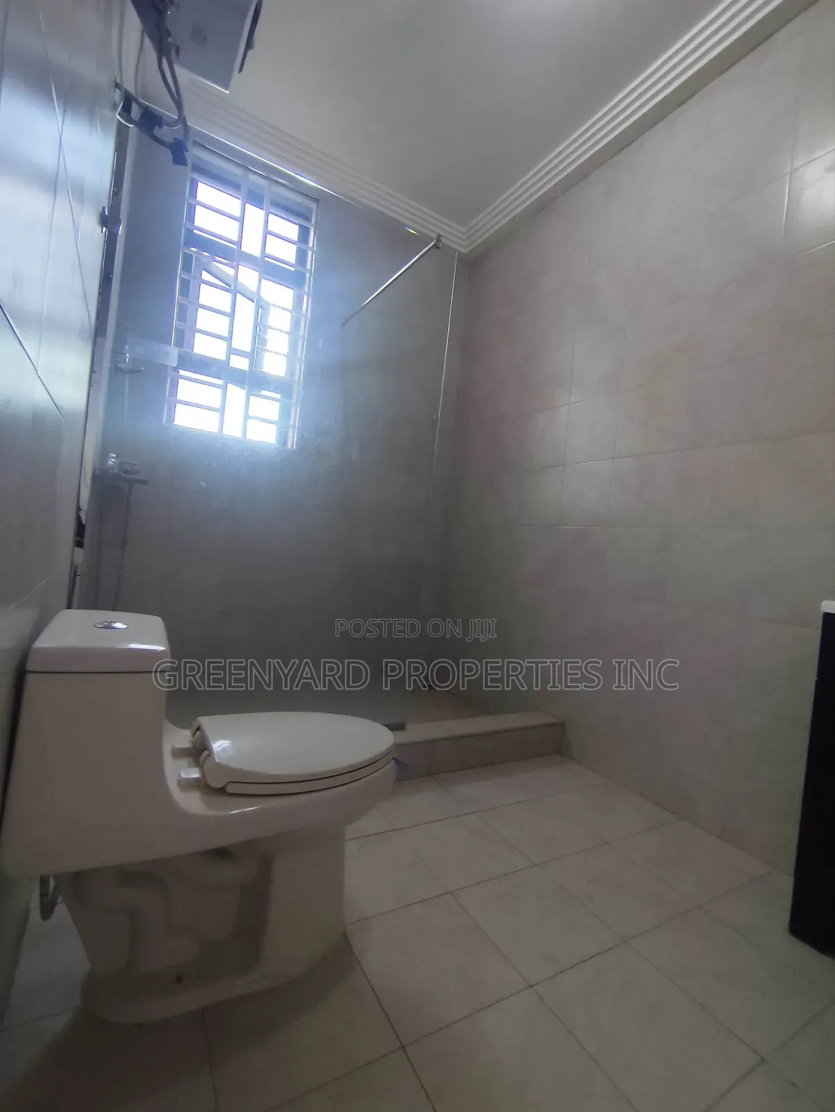 2bdrm Apartment in Ashley Botwe, Old Town for rent