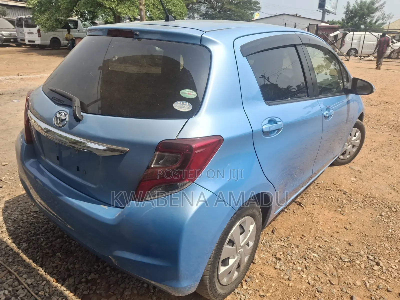 Toyota Vitz 1.3 FWD 5dr 2015 Blue