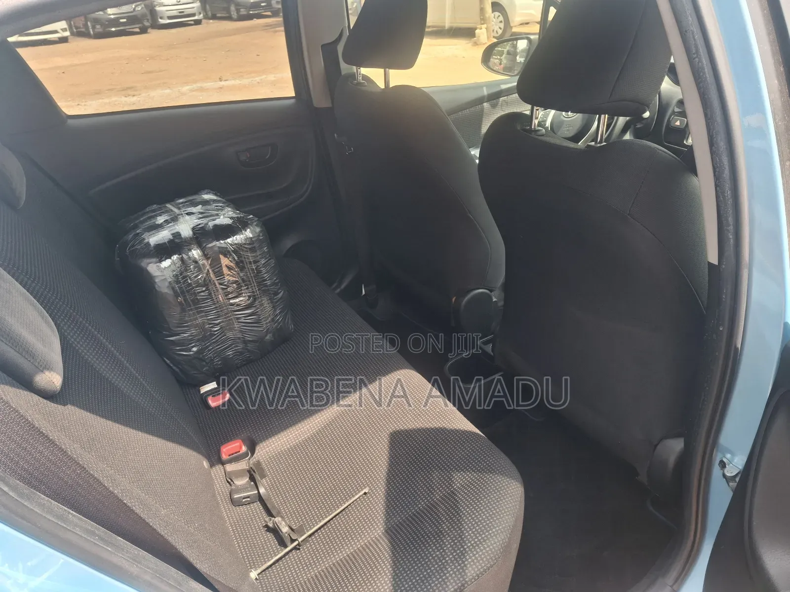 Toyota Vitz 1.3 FWD 5dr 2015 Blue