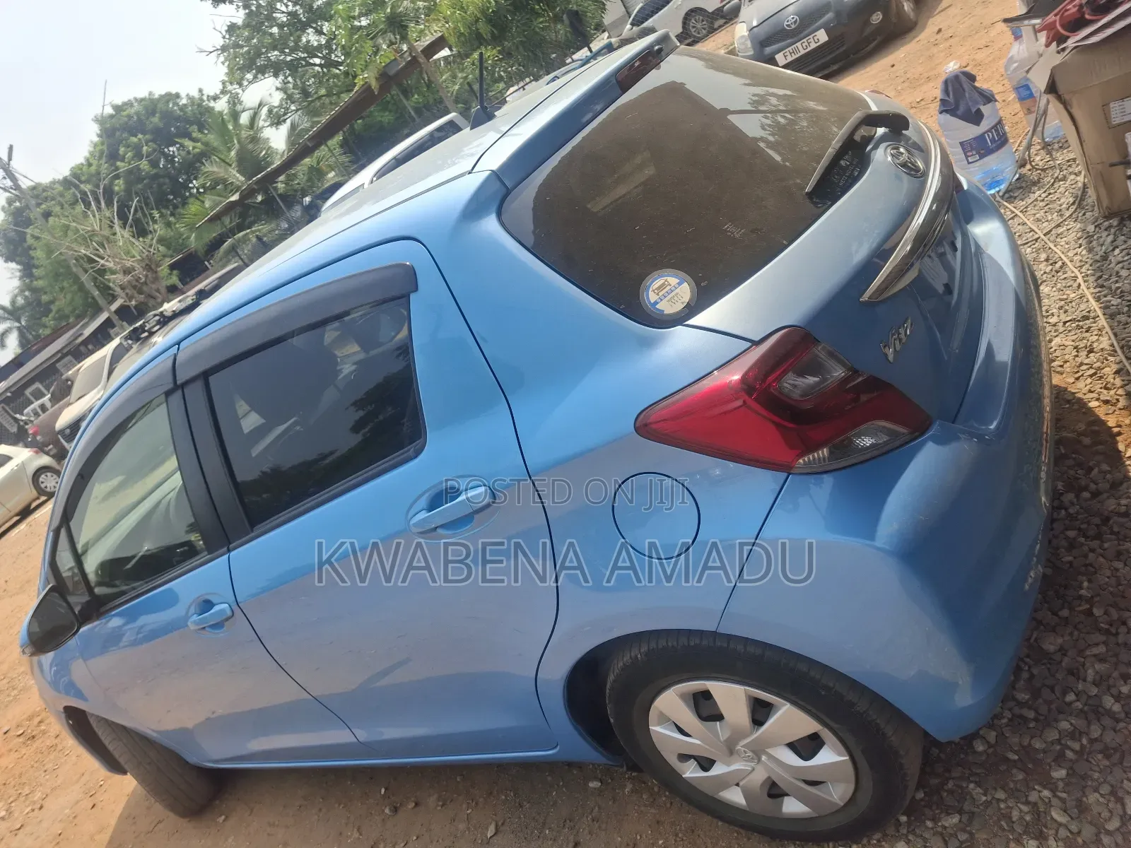 Toyota Vitz 1.3 FWD 5dr 2015 Blue