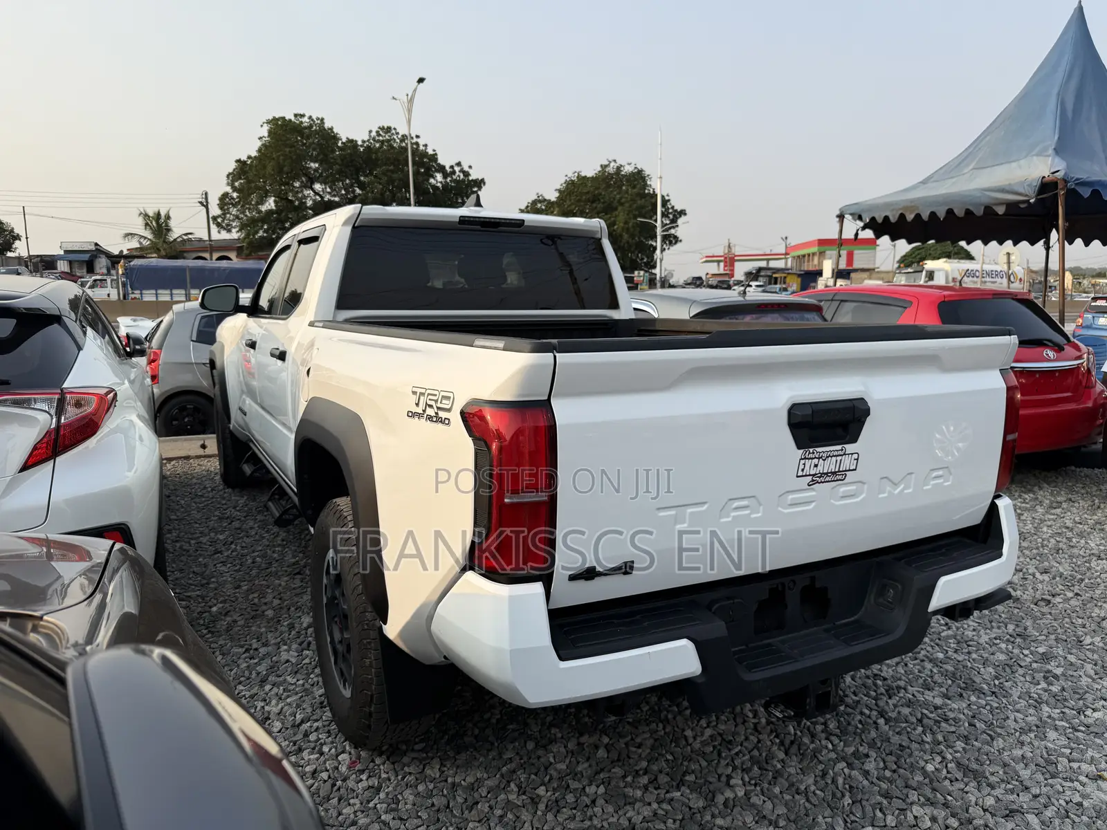 Toyota Tacoma 2024 White