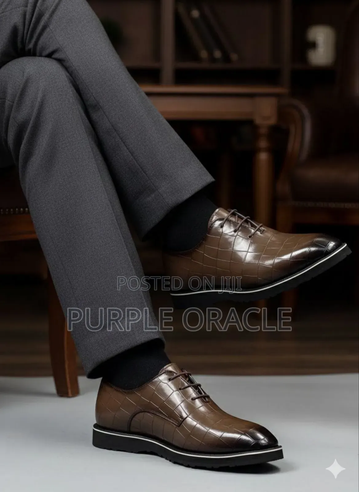 Men's Lace-Up Derby Shoes.