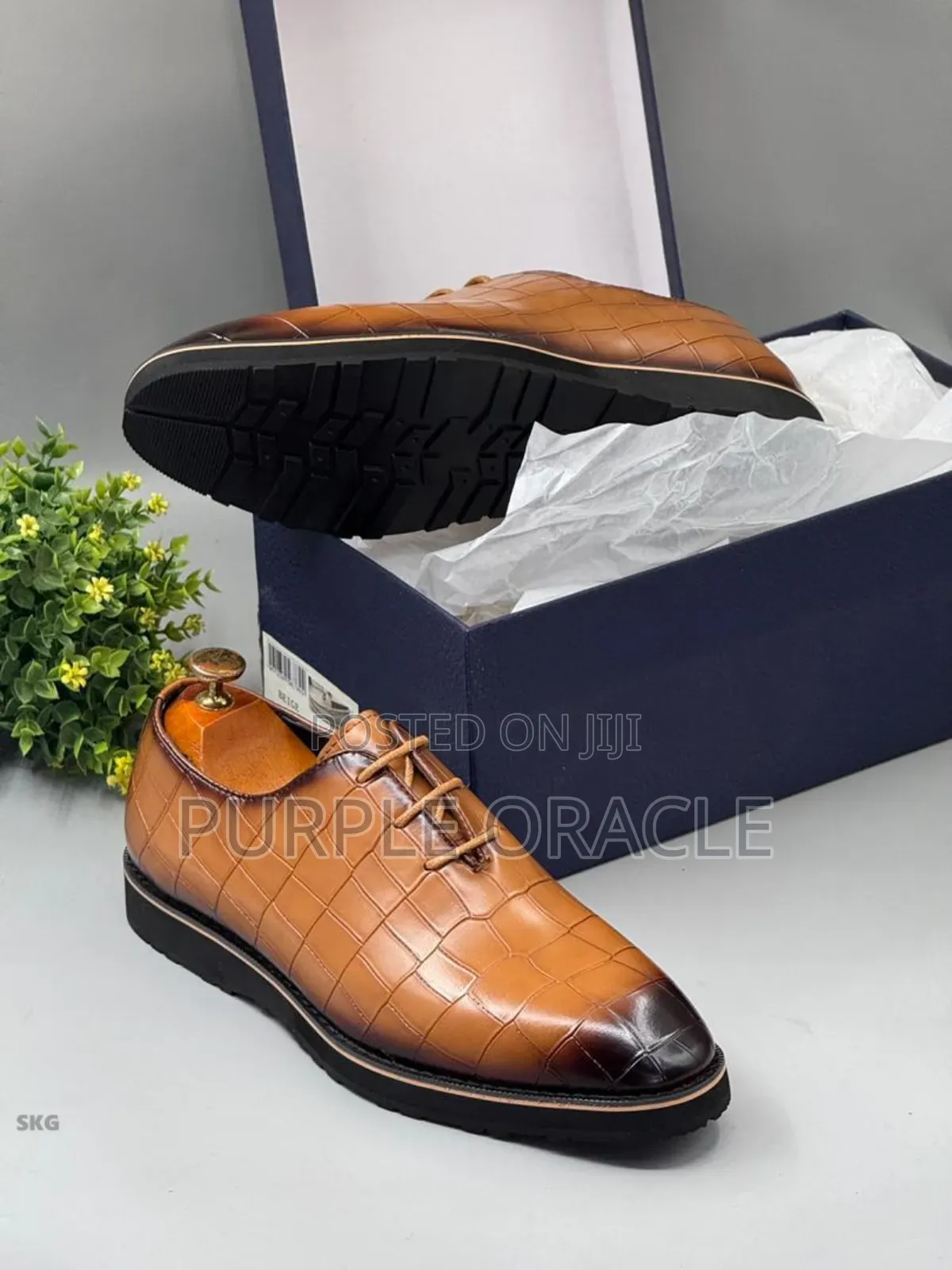 Brown Leather Oxford Shoes.