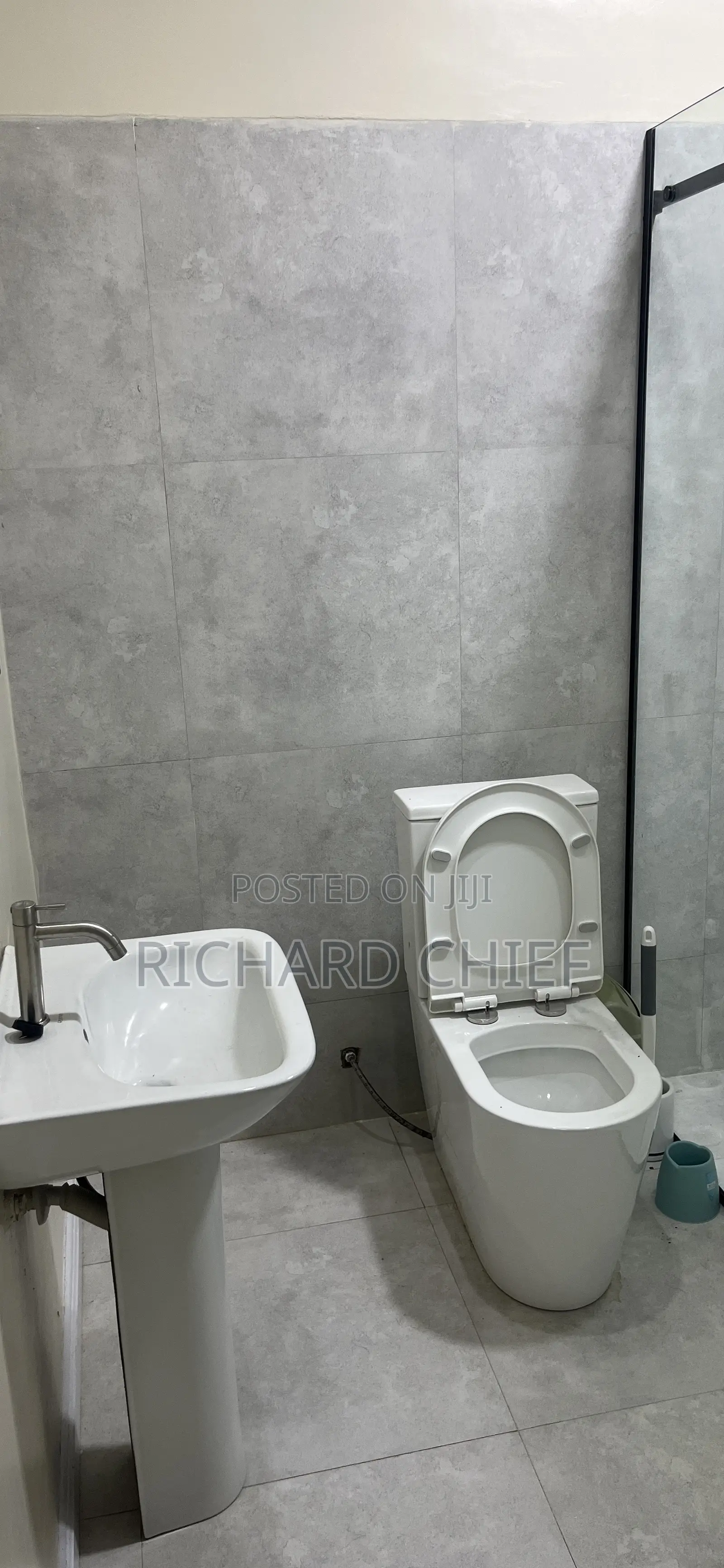 4bdrm House in Pokuase for rent