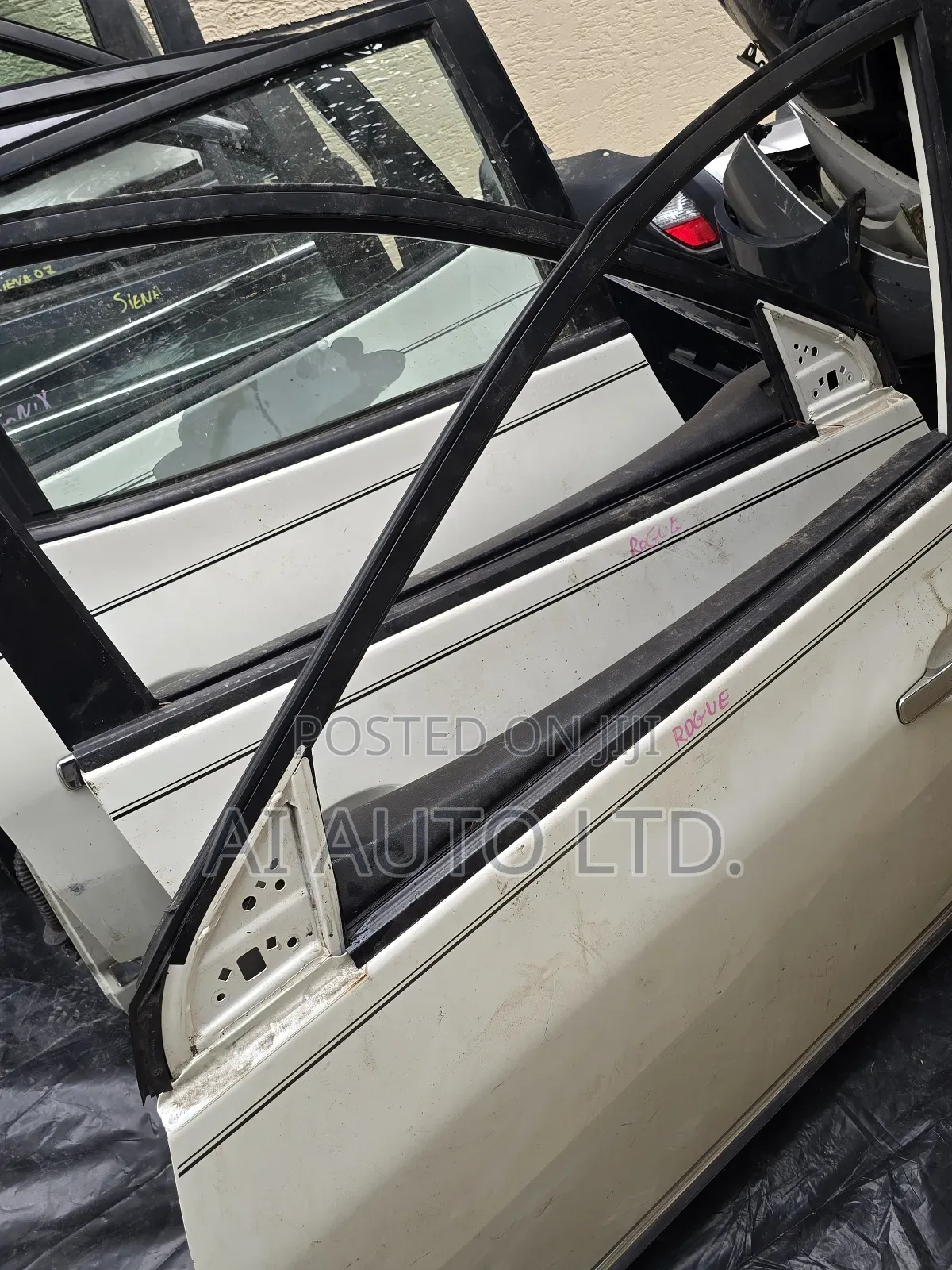 2012 Nissan Rogue Doors.