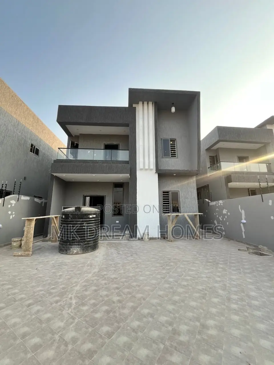 4bdrm House in Lake Side Estate for sale