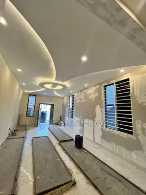4bdrm House in Lake Side Estate for sale