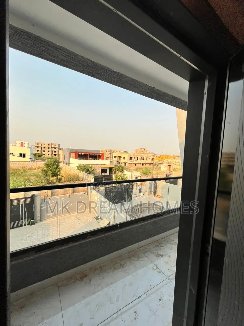 4bdrm House in Lake Side Estate for sale