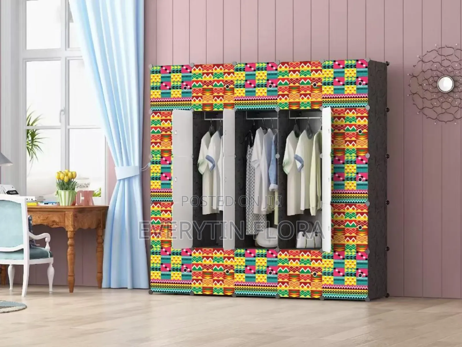 25 Cubes Plastic Wardrobe