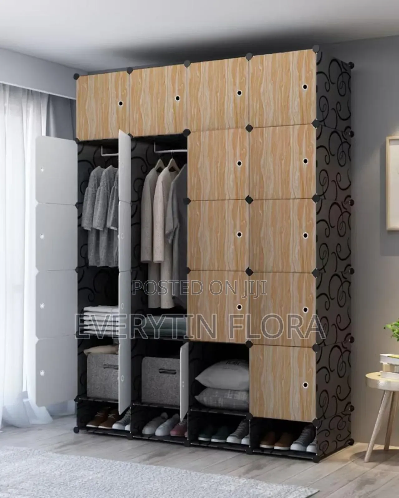 25 Cubes Plastic Wardrobe