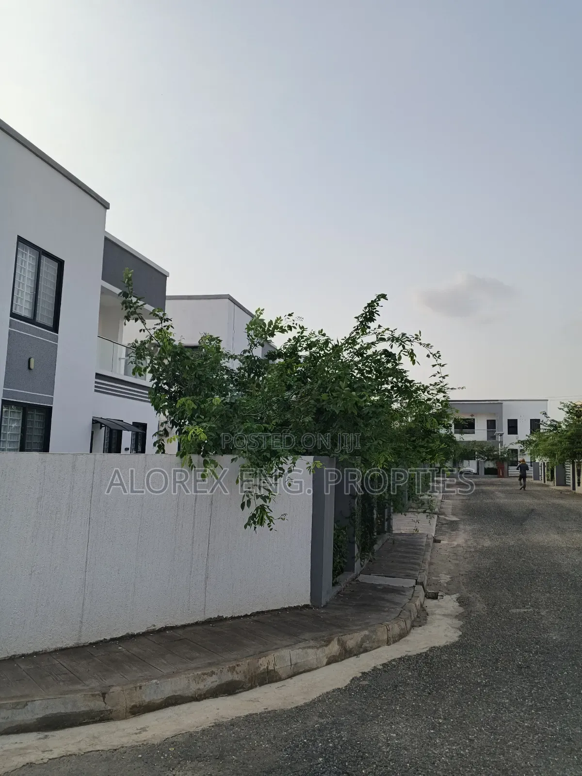 4bdrm House in Oyarifa $150,000 for sale