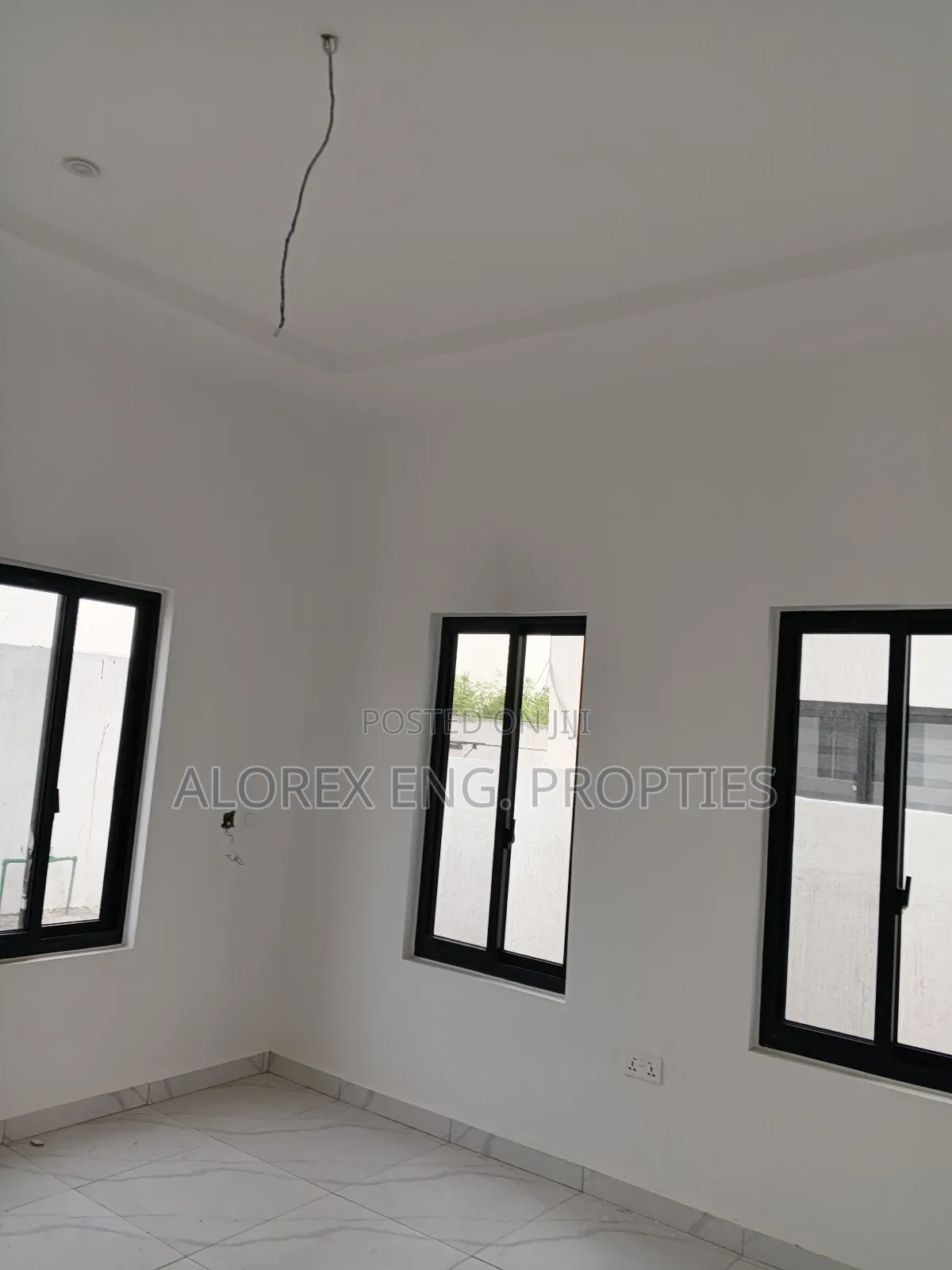 4bdrm House in Oyarifa $150,000 for sale