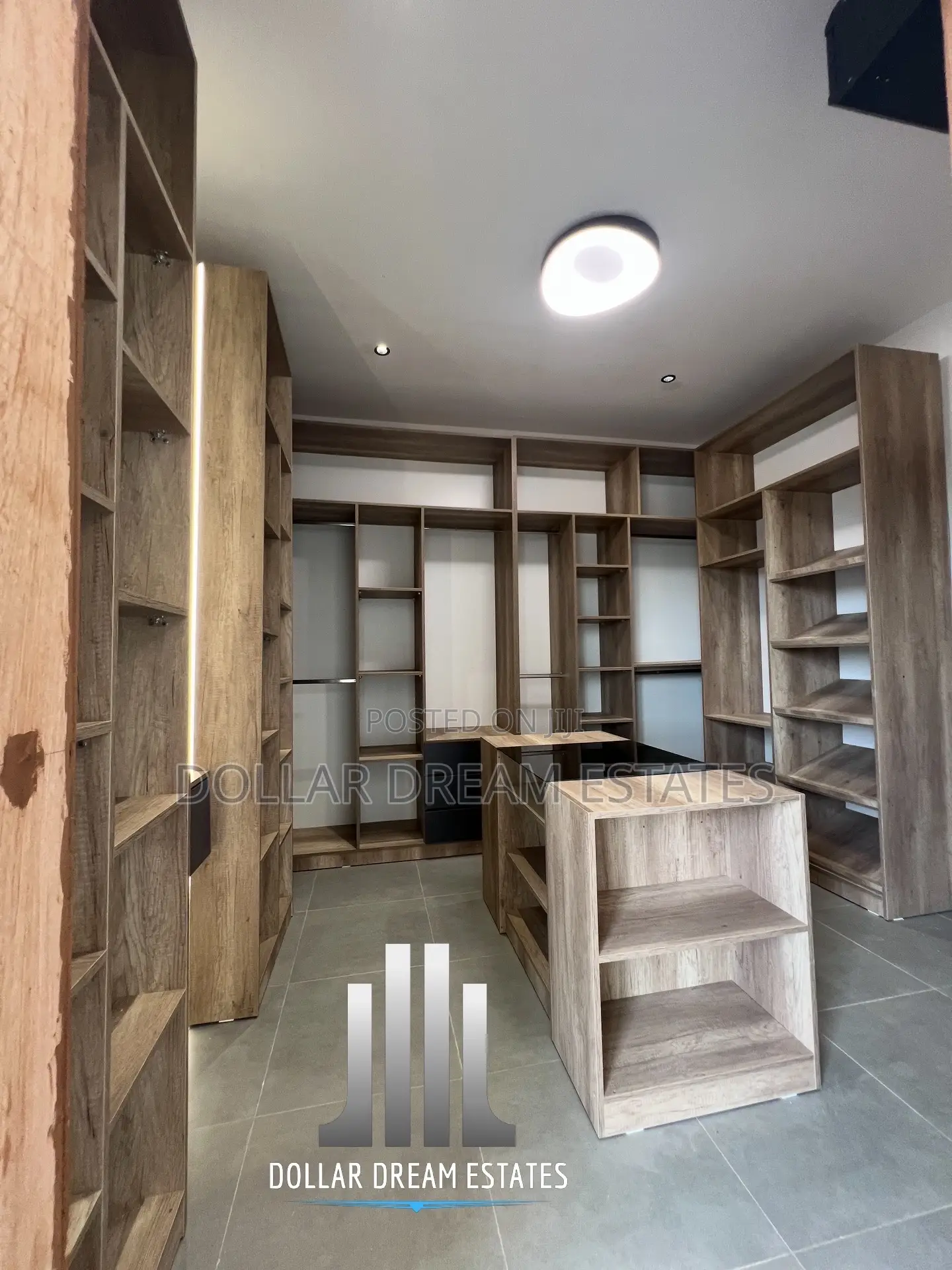4bdrm House in Oyarifa for sale