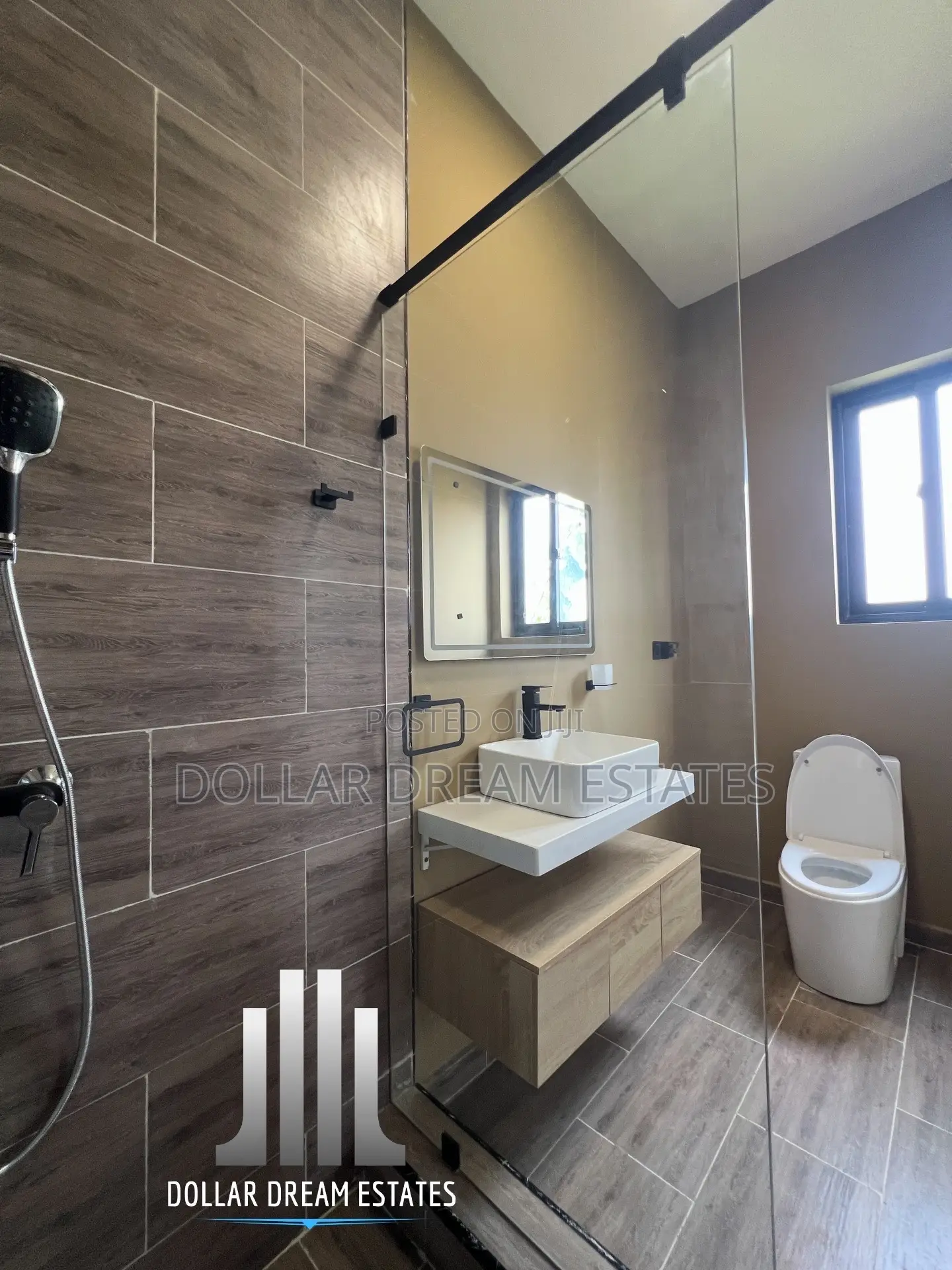 4bdrm House in Oyarifa for sale