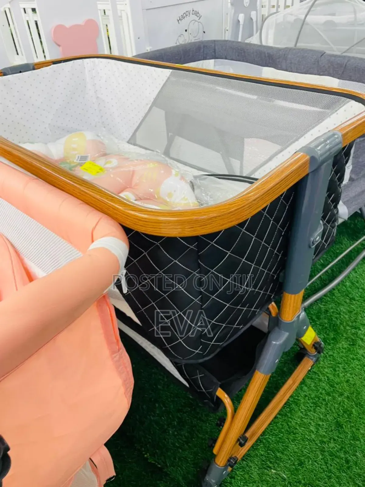 Quality Baby's Cot