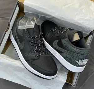 Jordan 1 Low Se Black Elephant