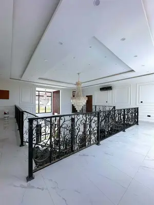 6bdrm Mansion in East Legon Trassaco, Boundary Road Area for sale