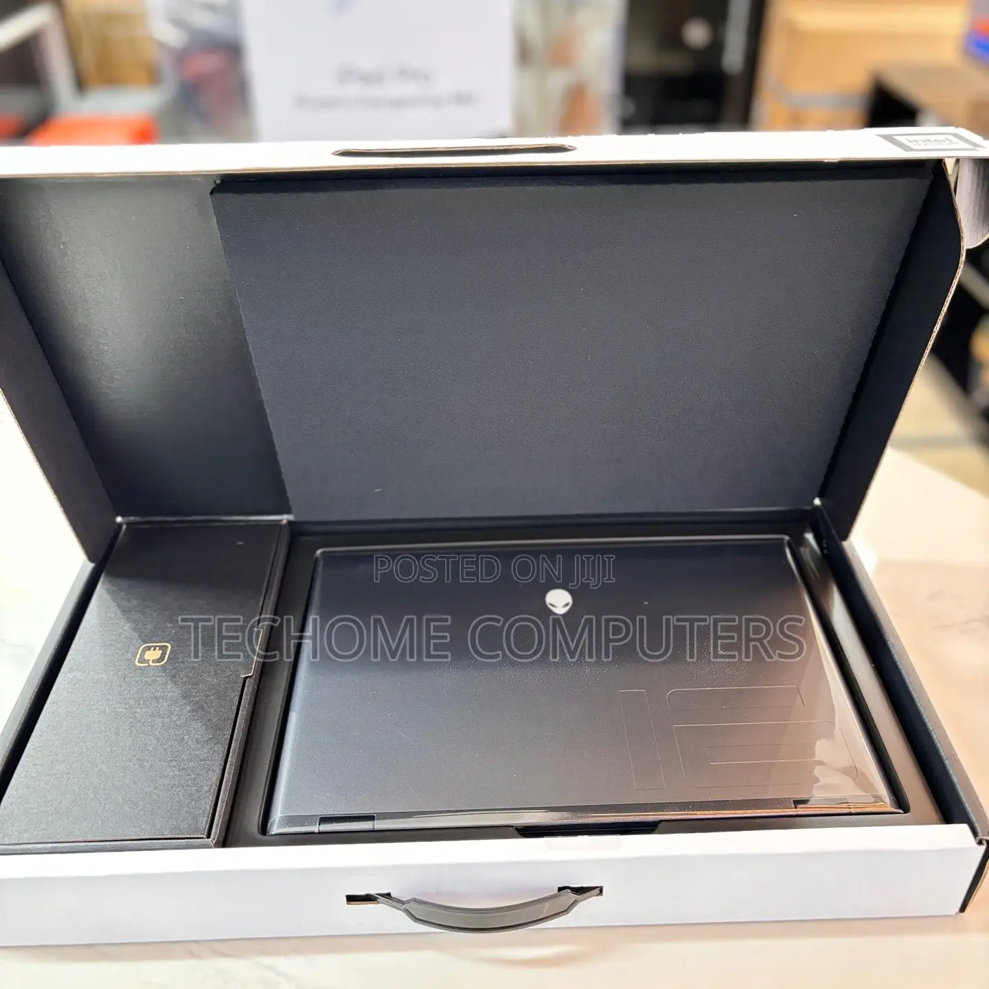 New Laptop Alienware M17x R2 32GB Intel Core Ultra 9 SSD 1T