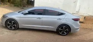Hyundai Avante 2017 Silver