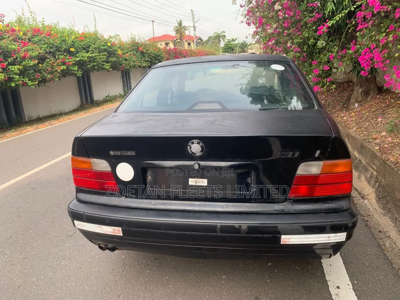 BMW 3 Series 320i RWD 1999 Black