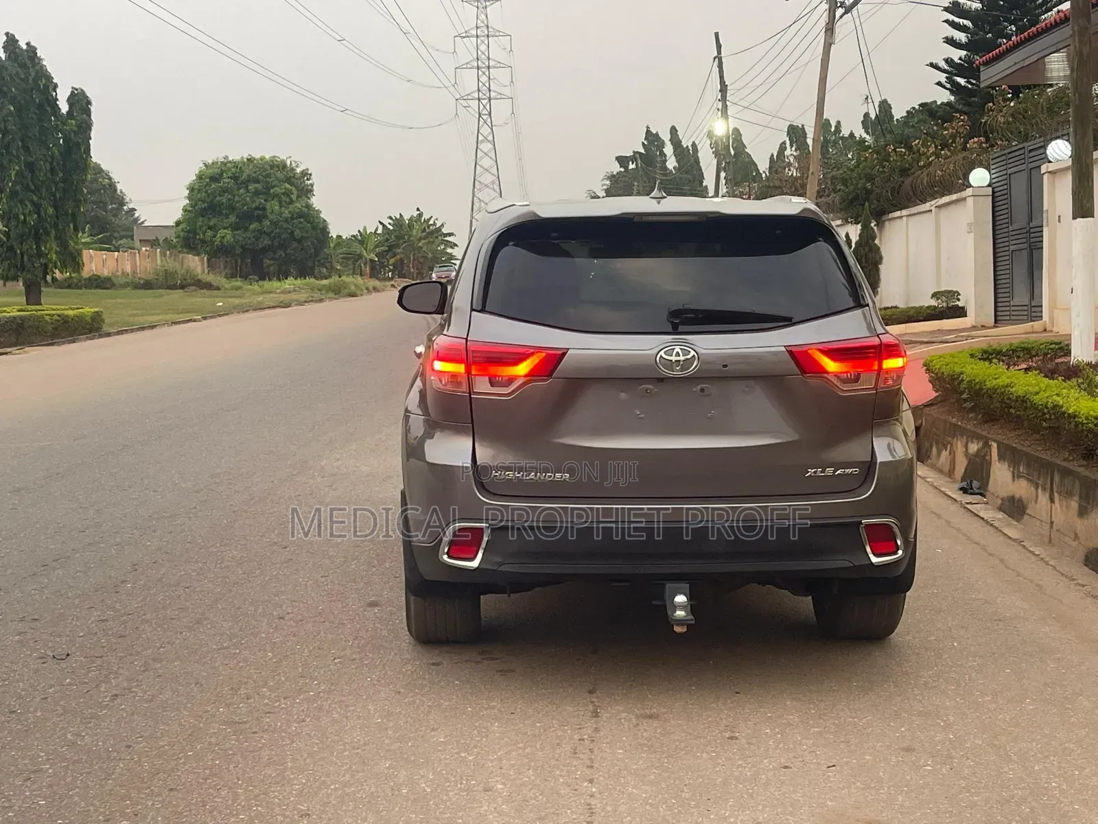 Toyota Highlander Limited Platinum 4x4 V6 (3.5L 6cyl 8A) 2017 Gray