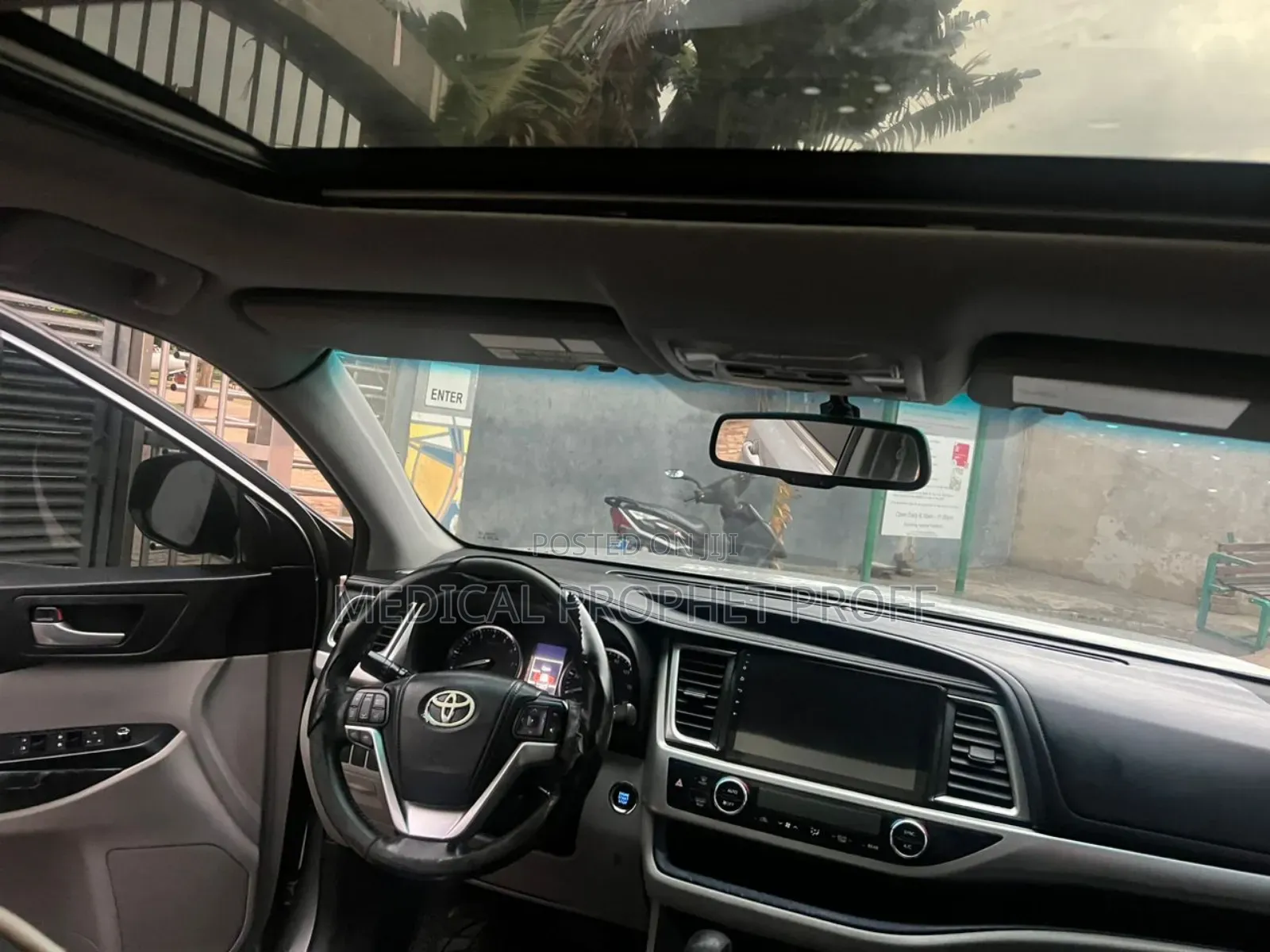 Toyota Highlander Limited Platinum 4x4 V6 (3.5L 6cyl 8A) 2017 Gray