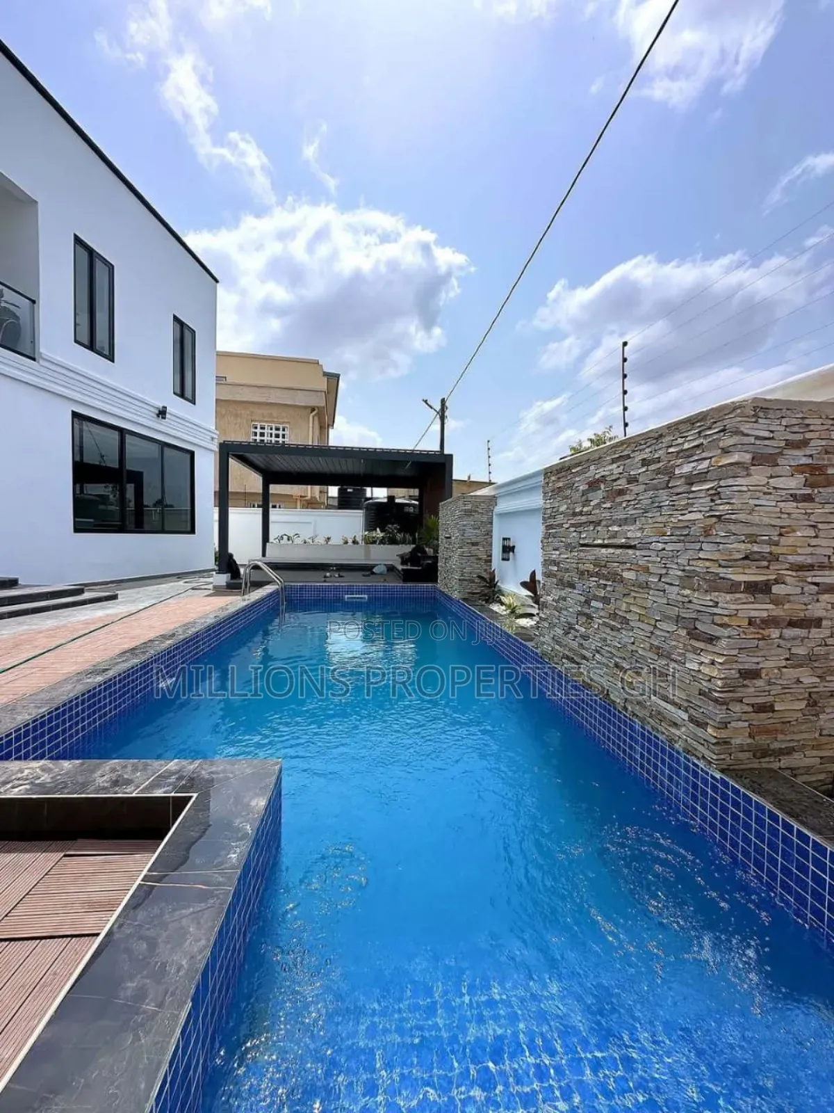 Furnished 6bdrm House in Millions Properties, Accra Metropolitan