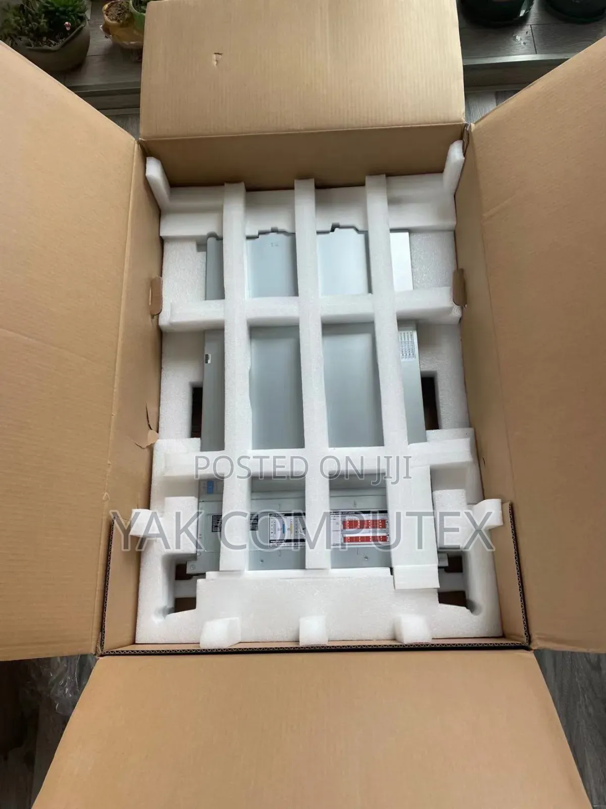 New Server Dell PowerEdge R730 64GB Intel Xeon HDD 4T