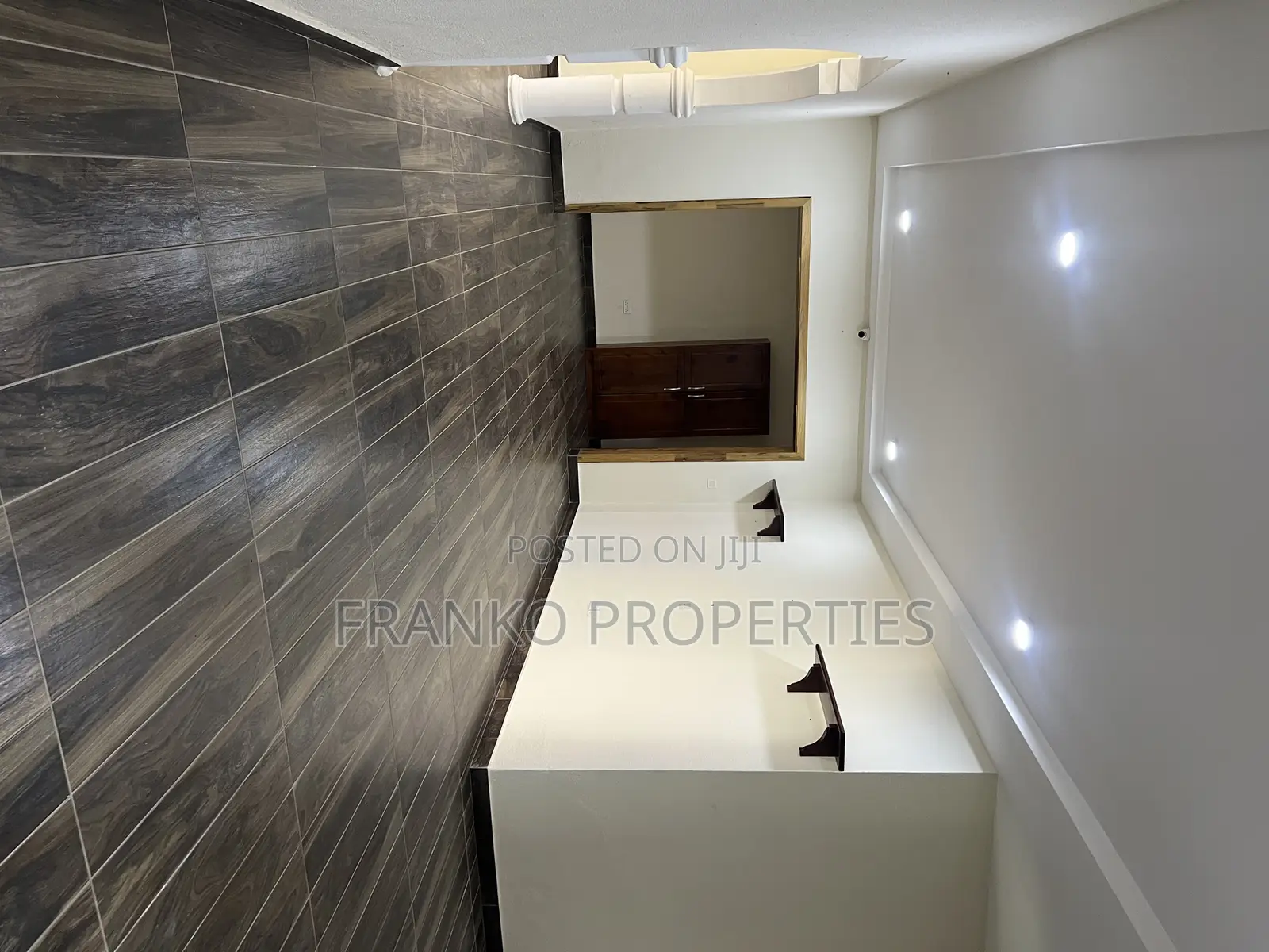3bdrm House in Franko Properties, School Junction for rent