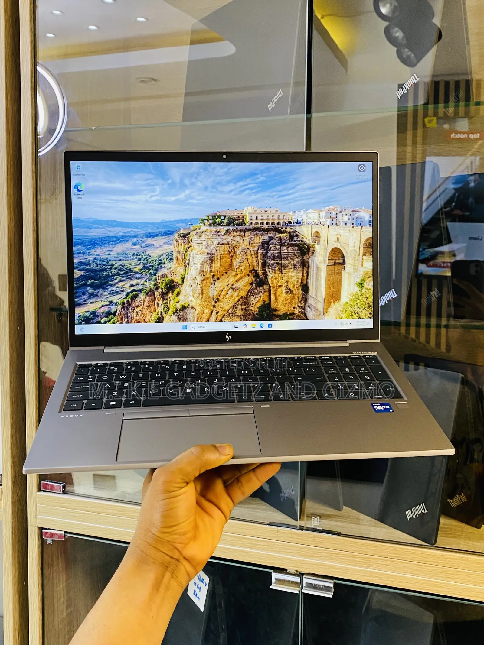 Laptop HP ZBook Firefly 15 G7 16GB Intel Core i7 SSD 256GB