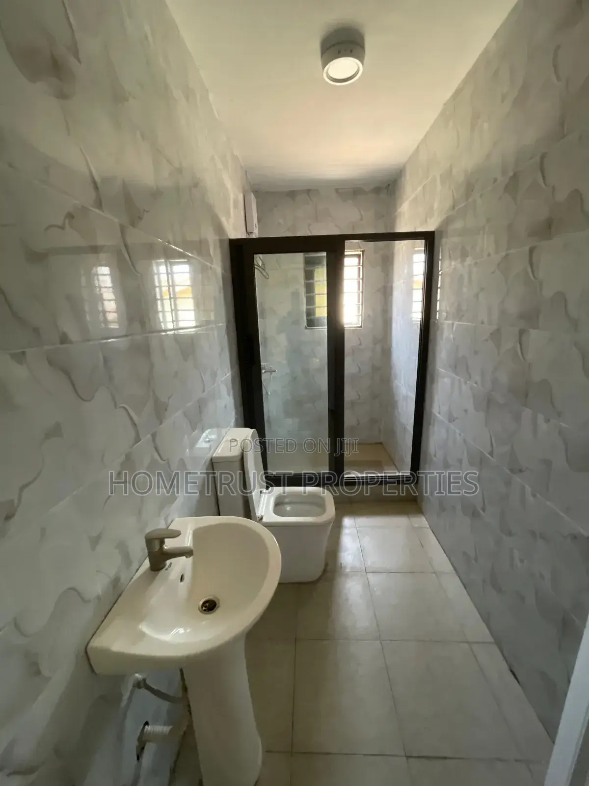 5bdrm Duplex in Achimota Tantra, Mile 7 for rent
