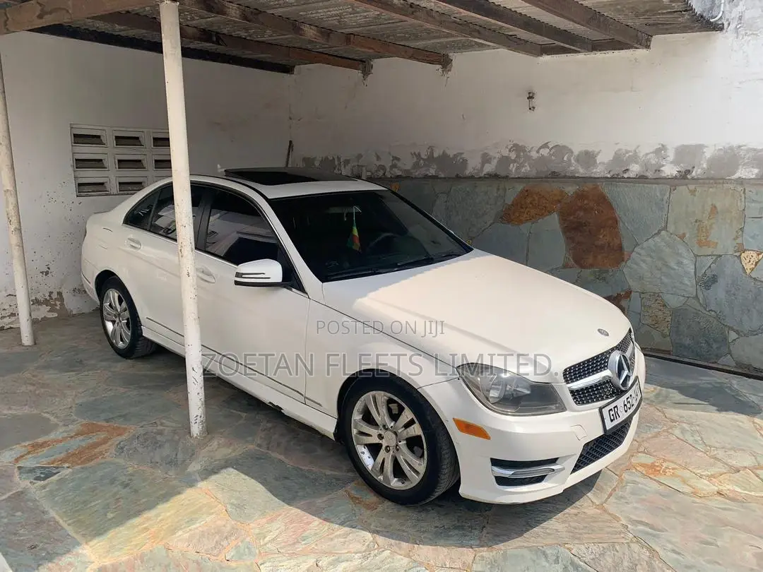 Mercedes-Benz C300 Luxury 4Matic Sedan AWD (3.0L 6cyl 7A) 2010 White