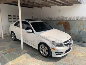 Mercedes-Benz C300 Luxury 4Matic Sedan AWD (3.0L 6cyl 7A) 2010 White