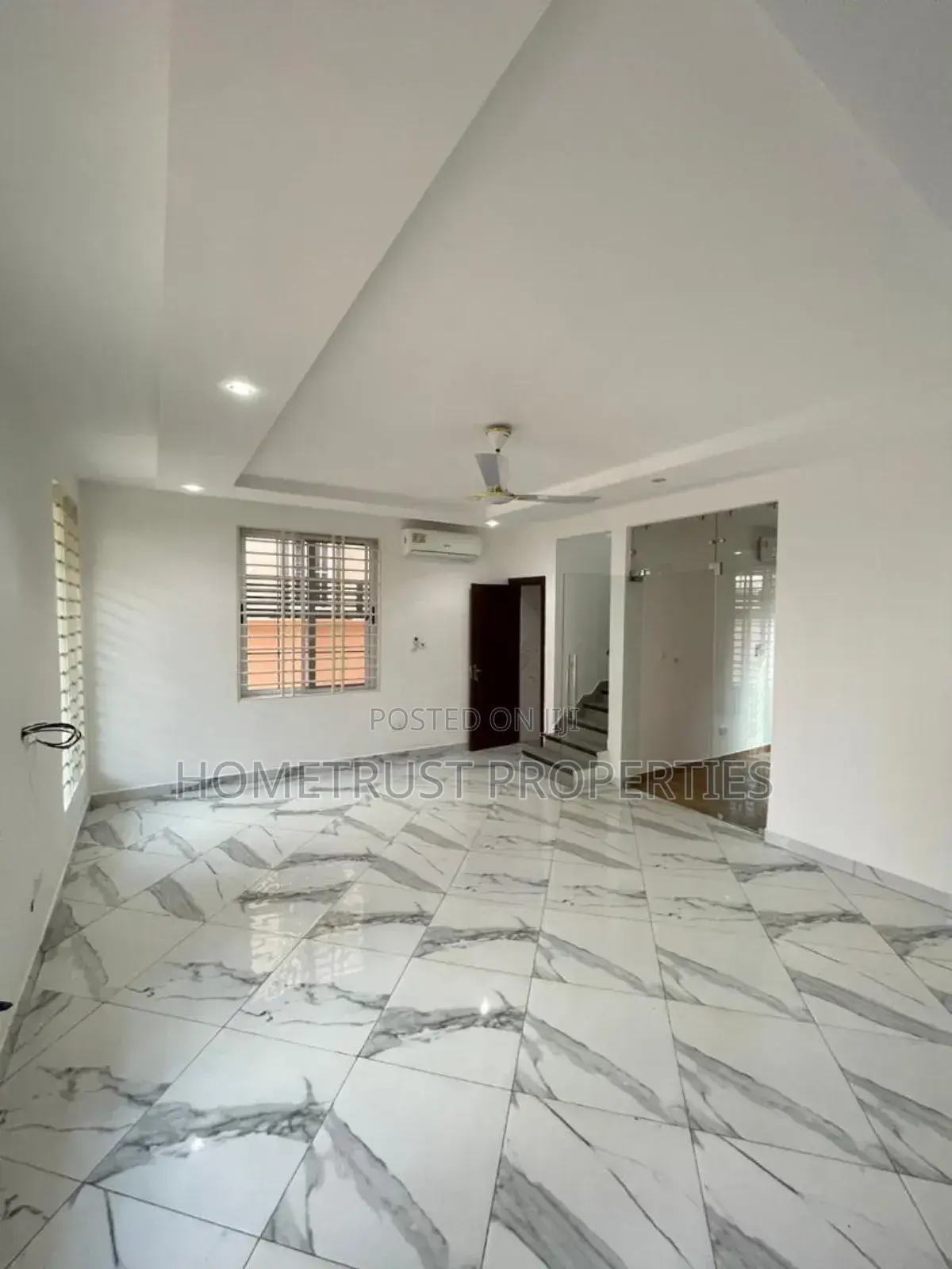 3bdrm Duplex in East Airport for rent
