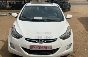 Hyundai Elantra GLS Sedan FWD (1.8L 4cyl 6A) 2013 White