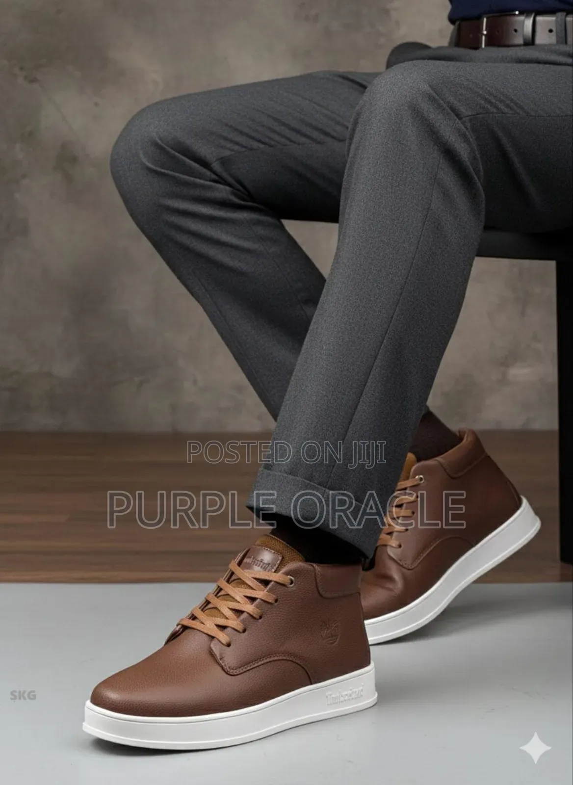 Men's Brown Leather Fashion Sneakers.