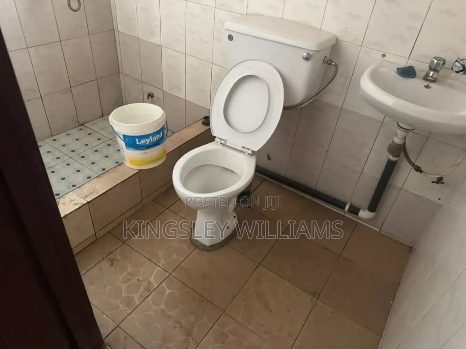 2bdrm Apartment in Dansoman for rent